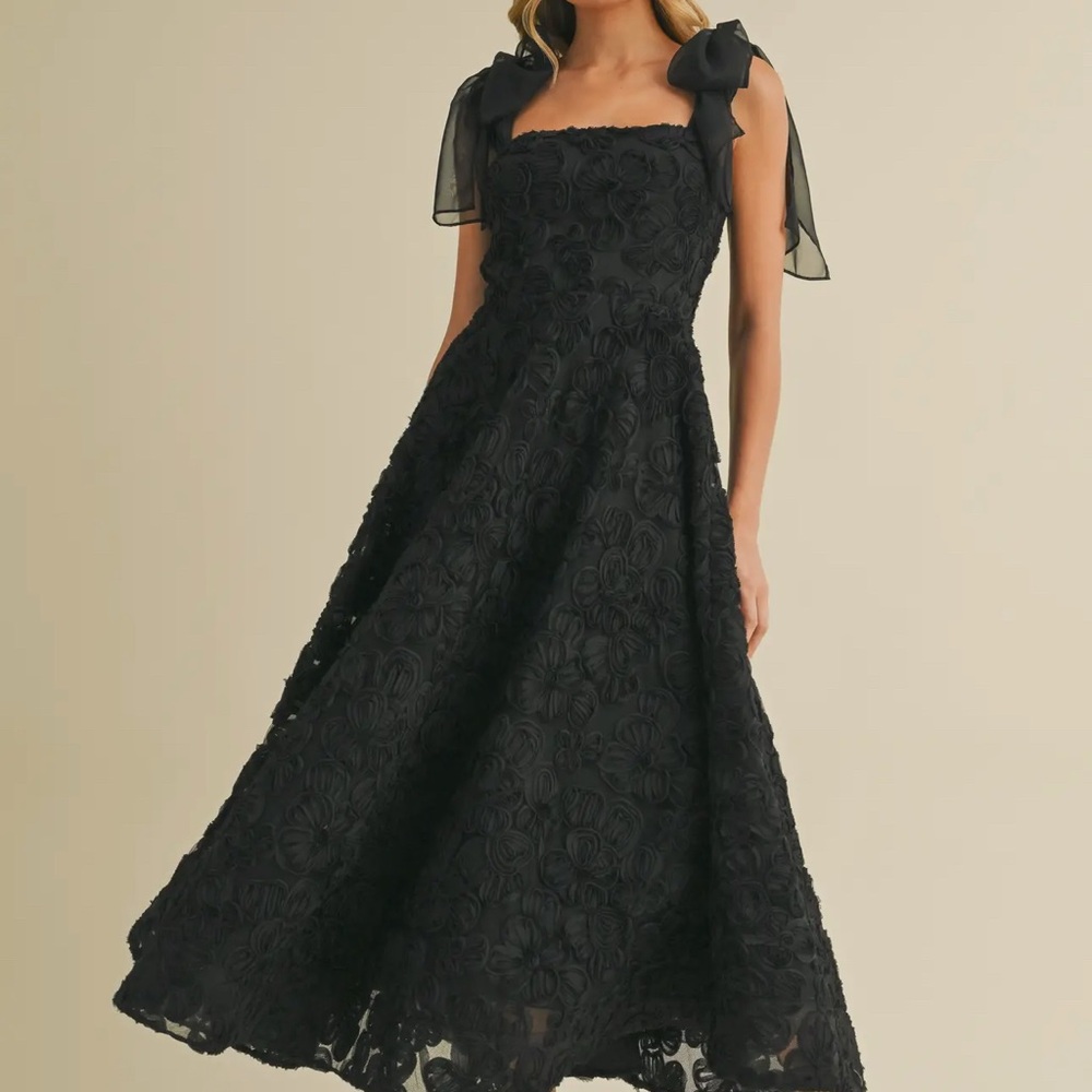NEW Elegant Black Floral lace Dress